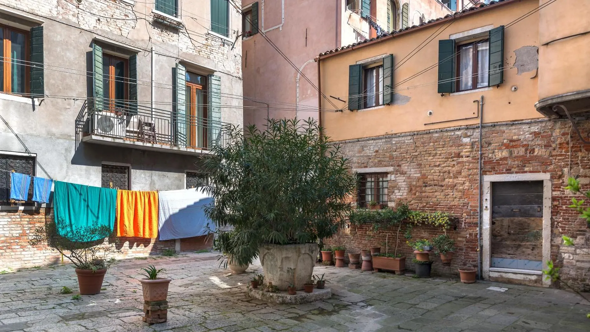 Vigna Tiny Apartment In Venedig Italien
